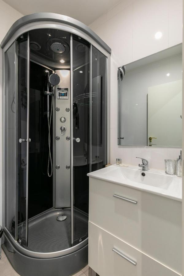 Homeabout Retiro Apartment I Madrid Exterior photo